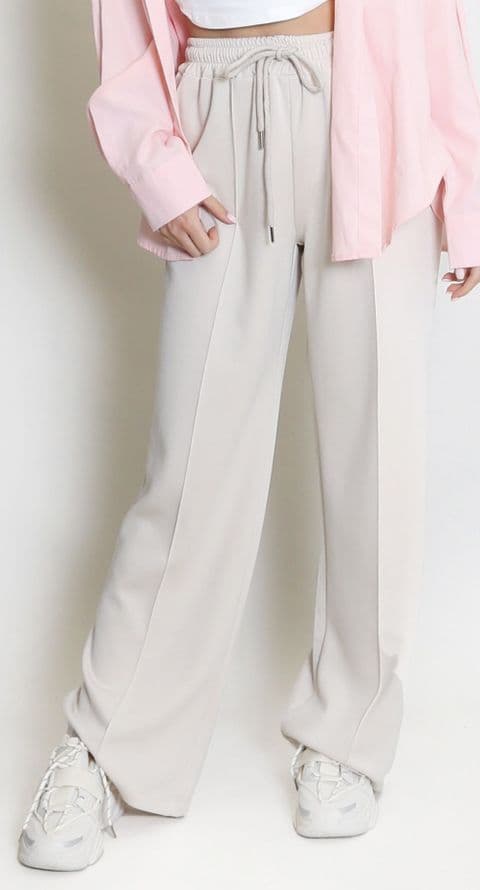 The Sasper Straight Leg Joggers Cream