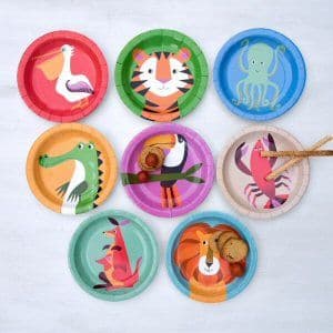 Colourful CreaTRUEs Paper Plates