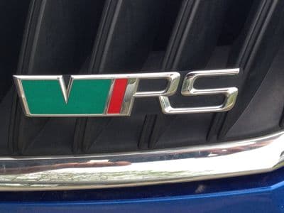Fabia II  VRS Front Grill Badge Green / Red / Chrome