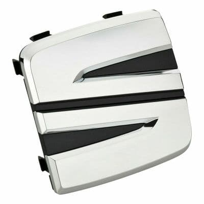 SEAT Ibiza NF 2017 on Front Grill Badge