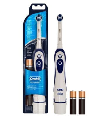Oral-B Pro Expert Battery Powered Toothbrush with 2 x AA Batteries andPrecision Clean Brush Head