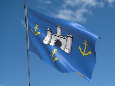 Isle of Wight - Castles Old Flag 5ft x 3ft