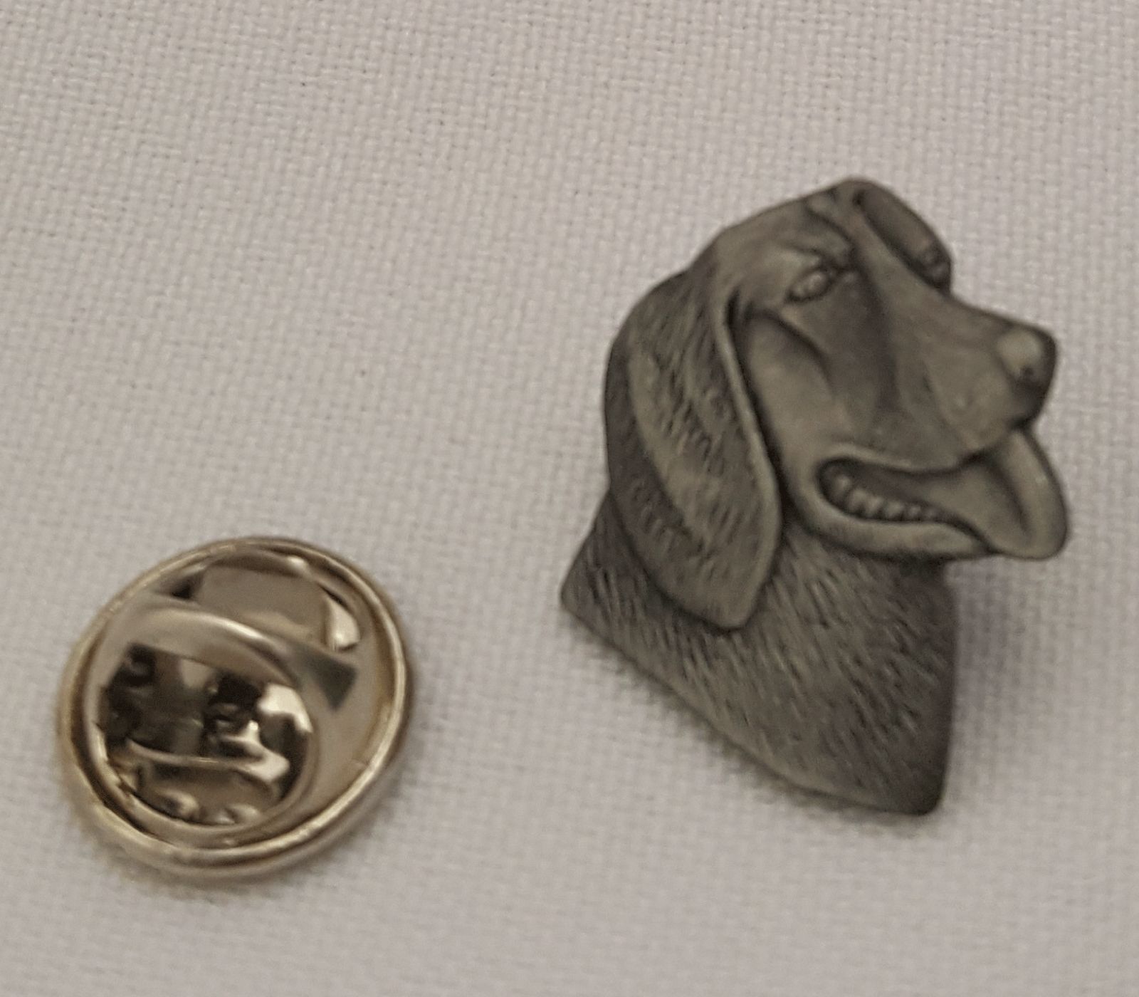 Labrador Pin Badge | Buy Labrador Pin Badge | NWFlags