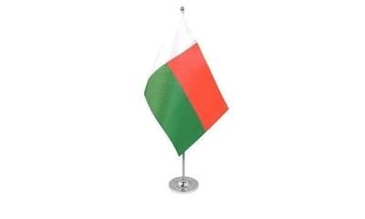 Madagascar Satin Table Flag