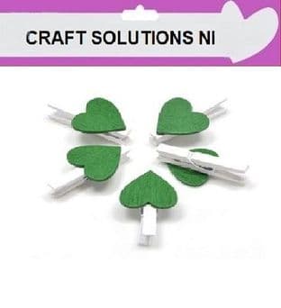 SMALL 30mm - WHITE WOODEN CRAFT PEGS WITH DARK GREEN COLOURED HEARTS