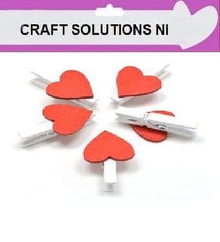 SMALL 30mm - WHITE WOODEN CRAFT PEGS WITH RED COLOURED HEARTS
