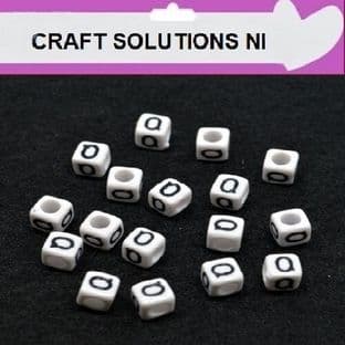 WHITE CUBE 'Q' ALPHABET BEADS - SINGLE LETTERS A - Z - ACRYLIC BEADS 6mm