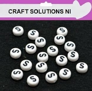 WHITE DISC 'S' - ALPHABET BEADS - SINGLE LETTERS A - Z - ACRYLIC BEADS 7mm x 4mm