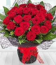 Aqua Bouquet of 24 Luxury Red Roses