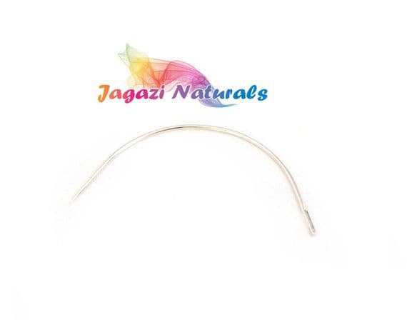 1 Curved Weaving Needle.