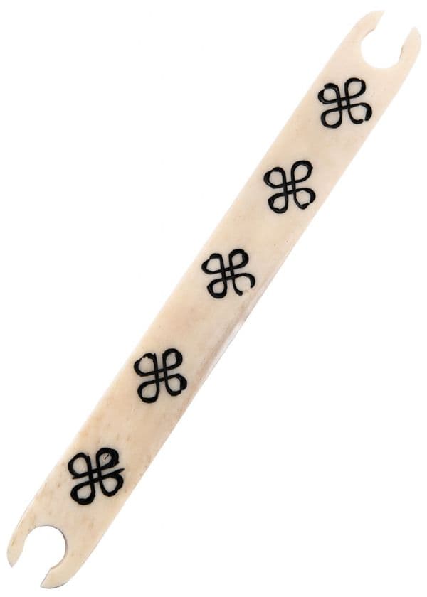 Bone Weaving Shuttle - Heraldic Knots