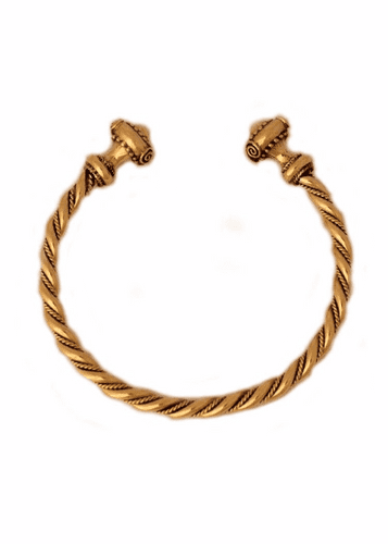 Bracelet with a Celtic Twist from Bronze