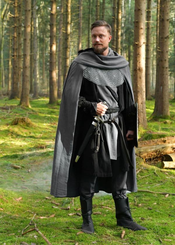 Hooded Cloak with Collar