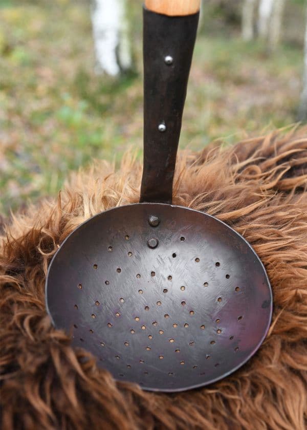 Medieval Skimmer with Ash Wood Handle