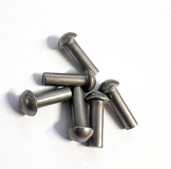 Pack of 25 16mm Steel Dome Head Rivets