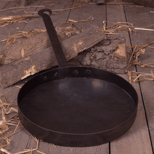 Rustic Frying Pan With Long Handle