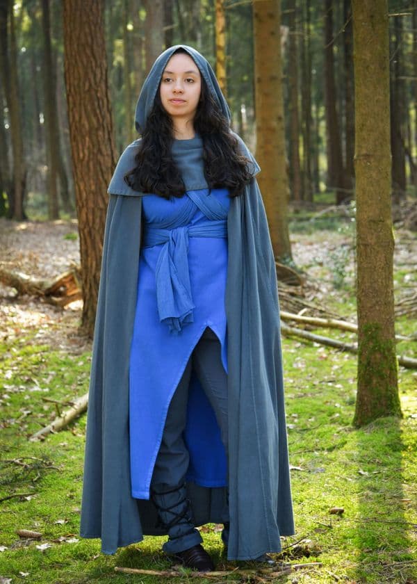 Sleeveless Dress with Shawl/Belt