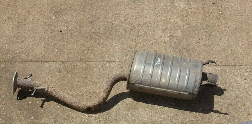 1999 - 2005 GENUINE LEXUS IS200 EXHAUST BACK BOX SECTION SILINCER ...