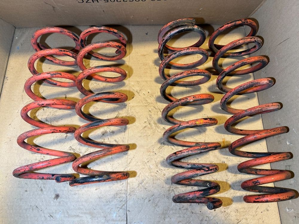 2003 LEXUS IS200 COIL SPRINGS SET FRONT AND REAR SUSPENSION 99-05 IS300