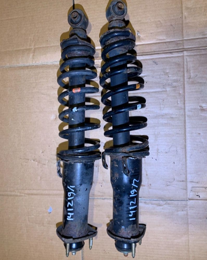 2003 LEXUS IS200 REAR SHOCK ABSORBERS & COIL SPRINGS PAIR SUSPENSION 99 ...