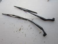 2005 MAZDA RX8 RX 8 RX-8 PAIR OF WIPER MOTOR ARMS WITH BLADES
