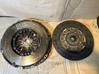 2007 LEXUS IS220 Diesel CLUTCH DISC AND PRESSURE PLATE  GENUINE TOYOTA LUK