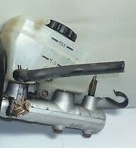 99-05 GENUINE LEXUS IS200 BRAKE MASTER CYLINDER FREE POST LOW MILEAGE XE10