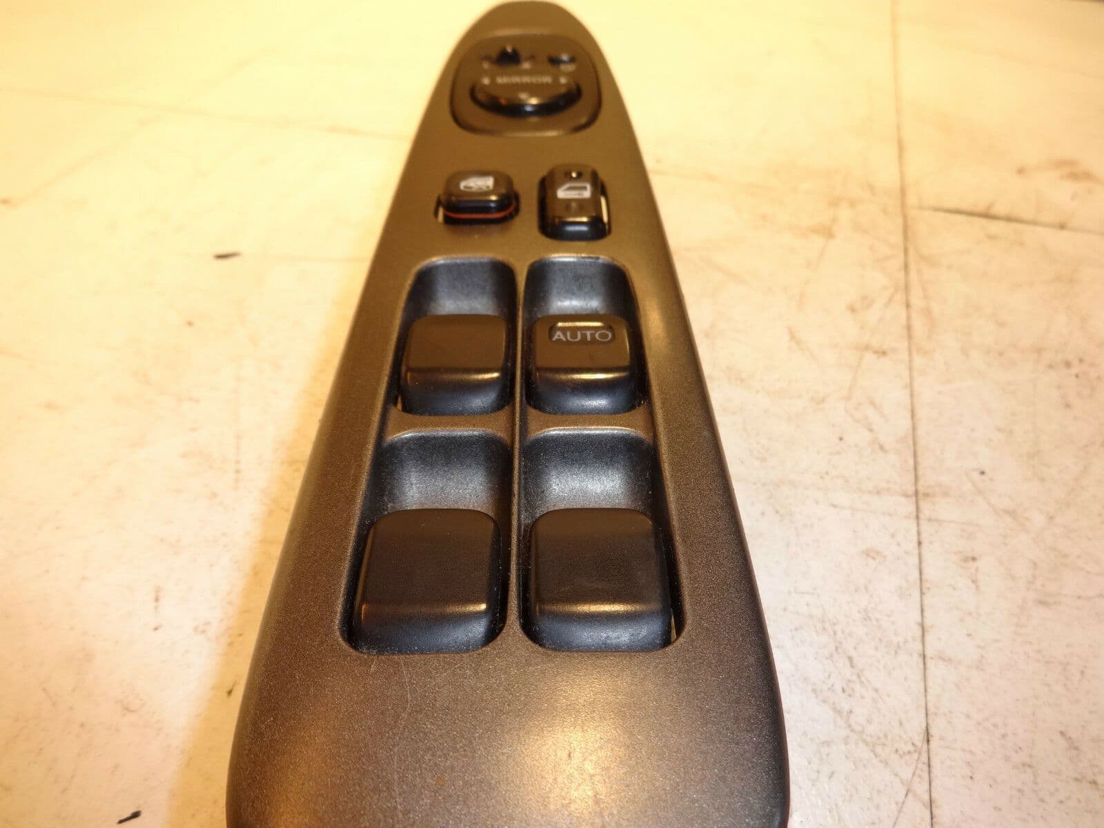99-05 LEXUS IS200 IS300 ELECTRIC SWITCHES WINDOWS MIRROR
