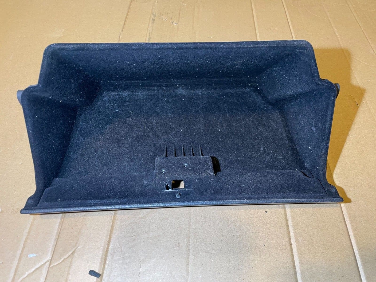 99-05 LEXUS IS200 MAIN GLOVEBOX BLACK GLOVE BOX COMPARTMENT INTERIOR IS300