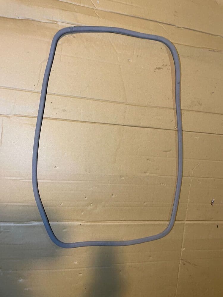 9905 LEXUS IS200 SUNROOF WEATHR SEAL INTERRIOR SURROUND RUBBER IS300