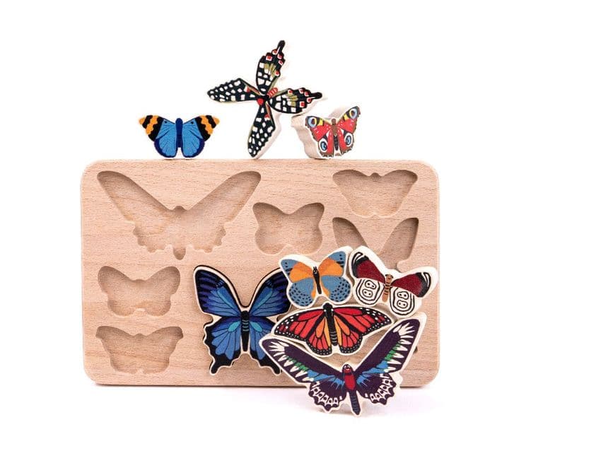 Bajo, World of Butterflies Sorter