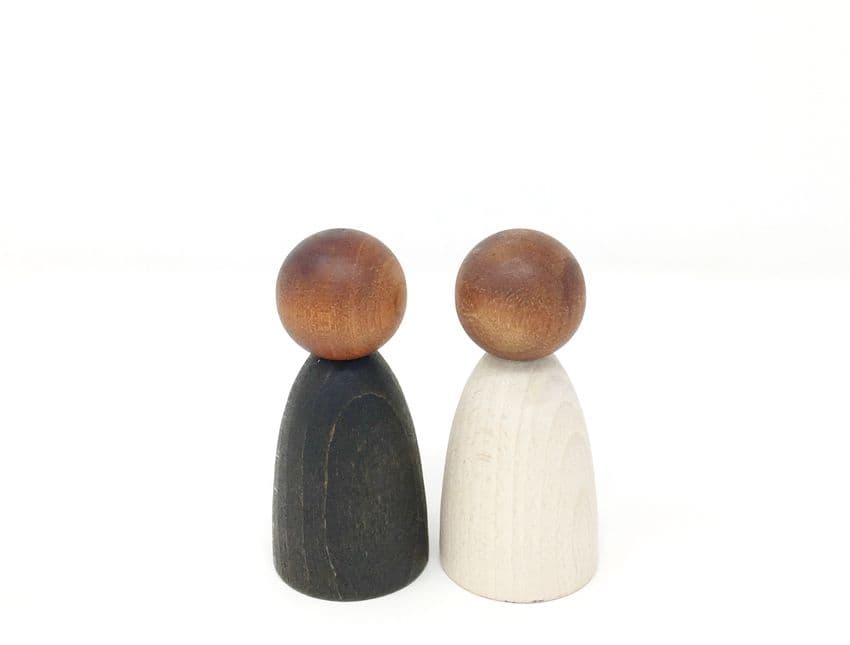 Grapat, Adults Nins Dark Wood
