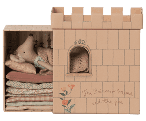 Princess and the Pea, Big sister mouse