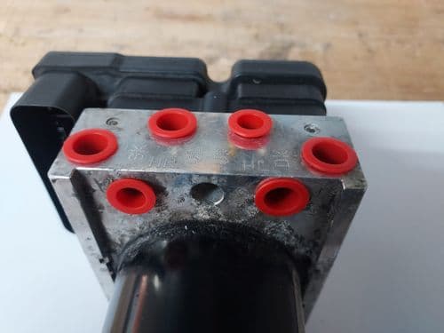ABS Modulator / Pump Plug Set - 100 Units