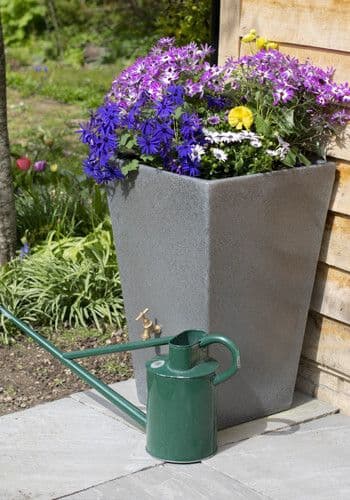 Millstone Cambridge Water Butt Planter