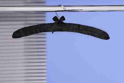 HPADH Black Padded Hanger