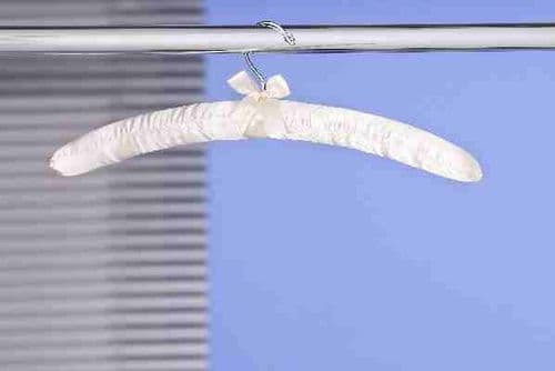 HPADH Ivory Padded Hanger