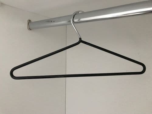 KRH/PVC Heavy Duty Black PVC coated Chrome Hanger