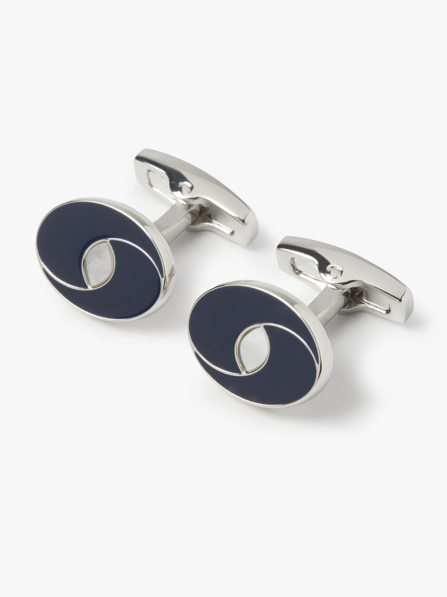 Oval Eye Cufflink
 
