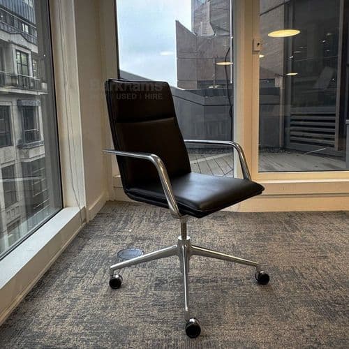 Brunner Fina Soft Swivel Chair (Black)