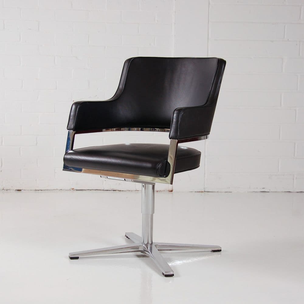 Brunner Tempus Meeting Chair | black leather chair | executive meeting ...