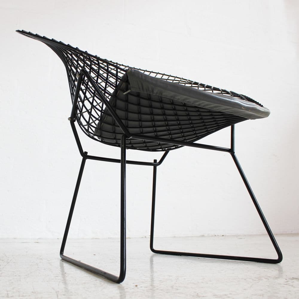 Knoll Bertoia Diamond Chair wire chair metal seat