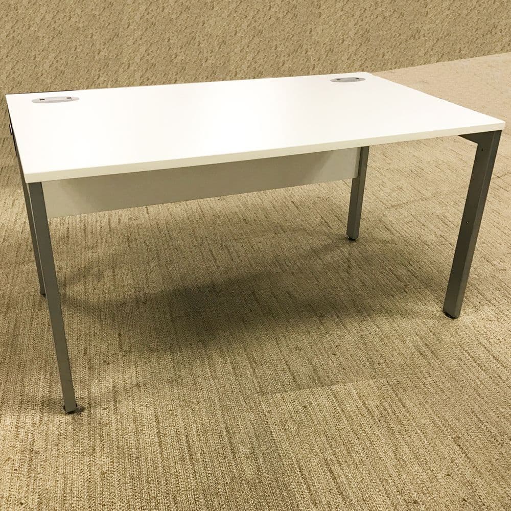 Rectangular desk with silver frame 1400mm x 800mm | Computer desk ...