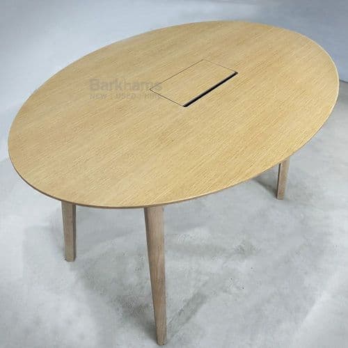 Studio Pro Oval Table