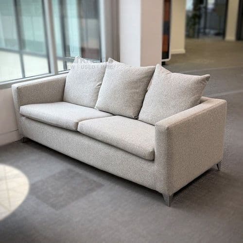 Studio Ramadi Sofa