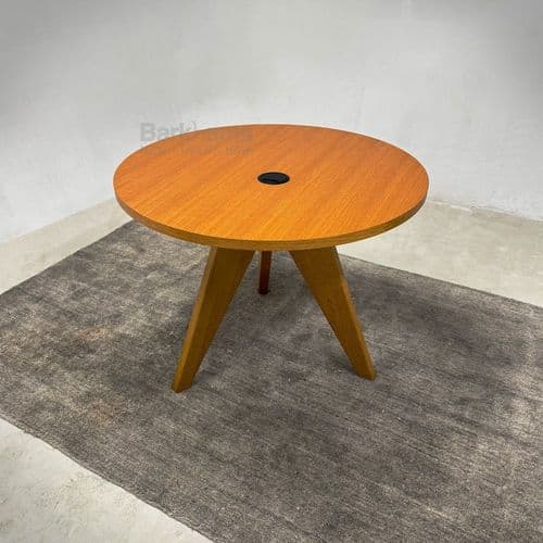 Vitra Gueridon Table
