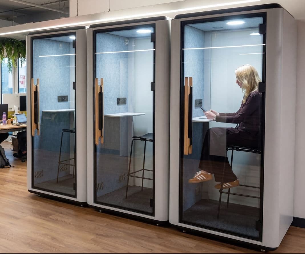 Zeno Phone Pod | New Acoustic Phone Pod | Single User Phone Office Pod ...