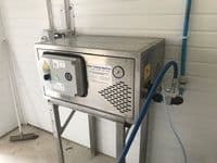 MAC FIX 240 V 12/100 Wall Mount Pressure Washer