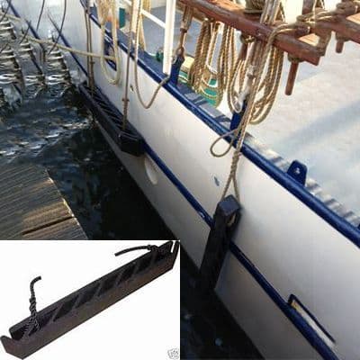 Dutch Barge Tiptop fender (Wrijfhout zigzag design)