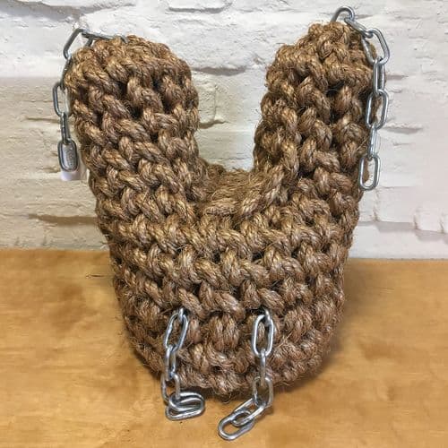 Manila Vee Bow Fender (4 Chain)